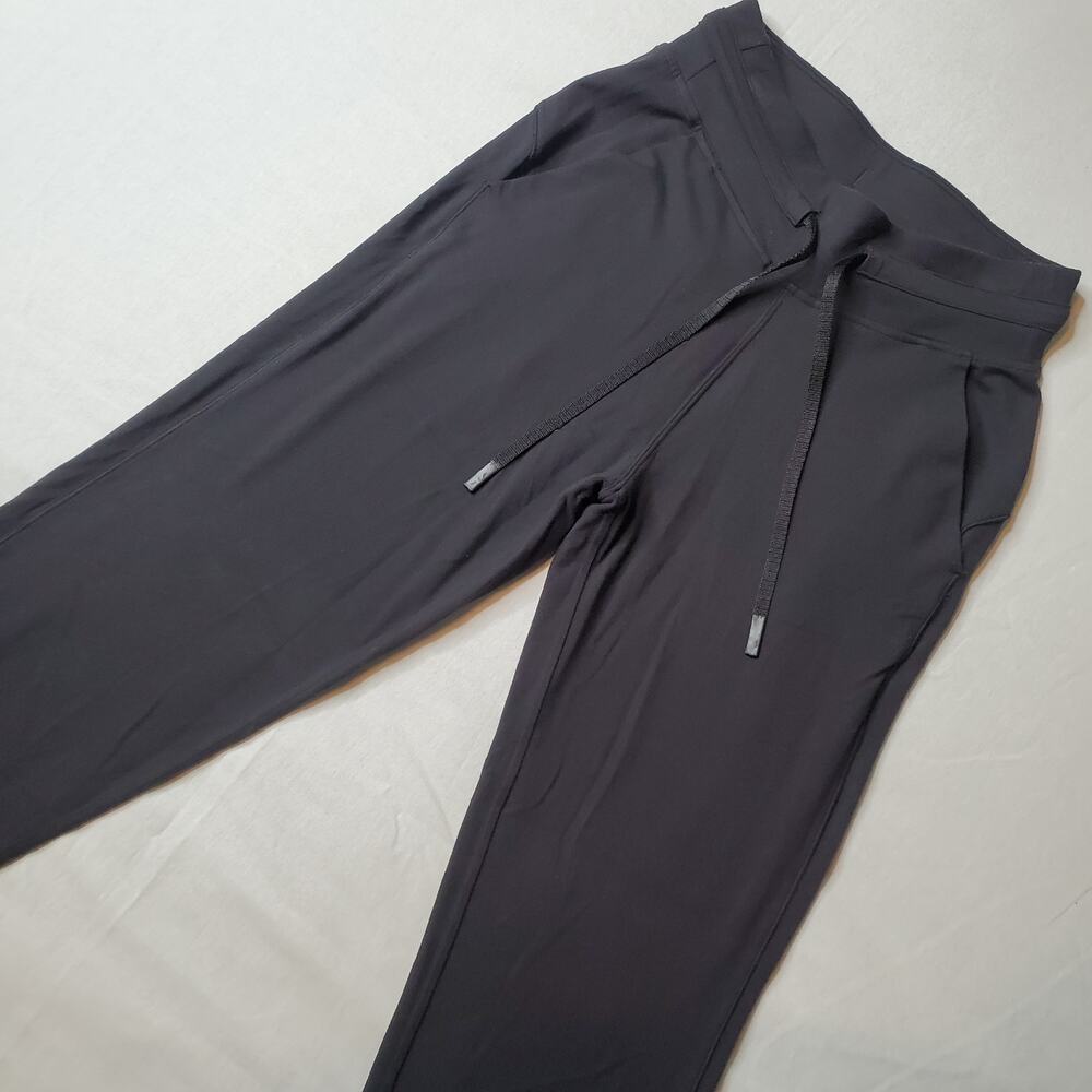 Lululemon Women's Size 2 Ready to Rulu Jogger Crop Black W6BEWS
